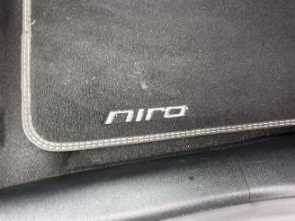 Kia e-Niro 64kWh  204pk aut + f1 DynamicLine - nap - navi - camera - keyless - front + line assist - pdc picture 50