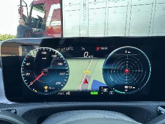 Mercedes A-klasse 250e aut + f1 AMG Bus Sol Limited - nap - pano - 1e eig - widescreen - sfeerverl - cam - front + line assist - keyless picture 24