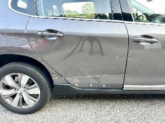 Peugeot 2008 1.2 PureTech 82pk aut + f1 Allure - 33dkm nap - 1e eig - navi - pdc v+a - lmv - clima + cruise contr picture 81