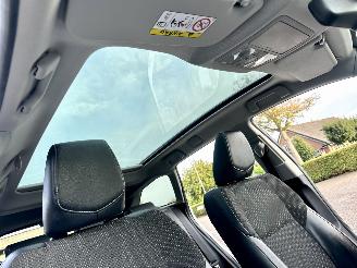 Toyota Auris Touring Sports 1.8 Hybrid aut 123pk L.Pro Exe - nap - pano - xenon - navi - camera - keyless - bearlock - pdc v+a picture 57