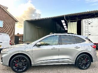 Coche accidentado Ford Kuga 2.5 PHEV Plug-In Hybrid Aut 152pk ST-Line - pano - virtual - front + line + side + park assist - keyless 2020/12