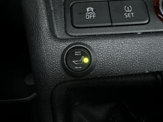 Volkswagen Up! 1.0 60pk High Up! Bluem. 5drs - nap - pano  - leer - stoelverw - airco - cruise - pdc - privacy glass picture 15
