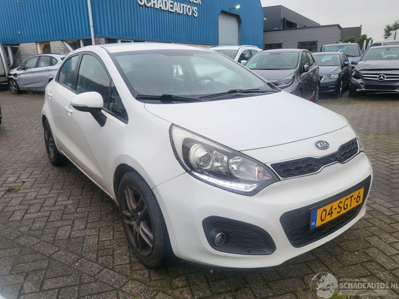 Kia Rio 1.2 cvvt  Super pack 5 drs