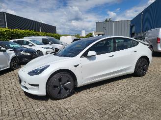 skadebil auto Tesla Model 3 Standard RWD Plus 60 kWh WLTP 491 km 2023/6
