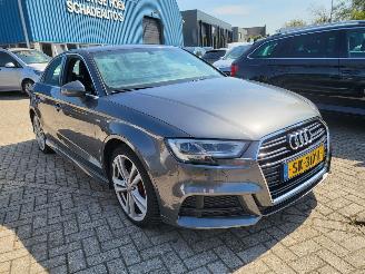 Schadeauto Audi A3 LIMOUSINE AUTOM 1.5 TFSI CoD Sport 2x S Line Edition rijdbaar 2018/4