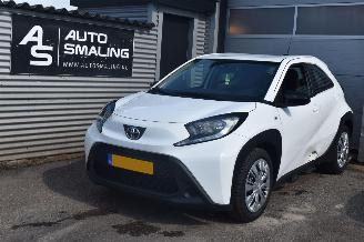 Unfallwagen Toyota Aygo X 1.0 VVT-i MT Play 72Pk *Airco/Camera 2023/10