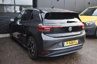 Schadeauto Volkswagen ID.3 58Kwh First 204Pk 3FASE *Navi/Clima/Stoelverwarming 2020/10