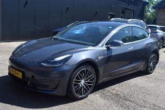 Damaged car Tesla Model 3 75Kwh Long Range AWD 3FASE 351Pk *Navi/Clima/Leder/Panorama/Camera 2019/6