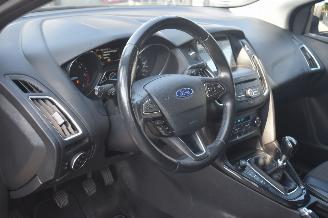 Ford Focus 1.5 Tdci Titanium 120Pk *Navi/Clima/Camera/Stoelverwarming picture 8