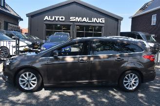 krockskadad bil auto Ford Focus 1.5 Tdci Titanium 120Pk *Navi/Clima/Camera/Stoelverwarming 2017/5
