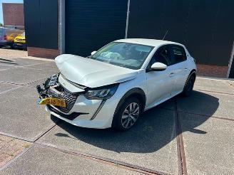uszkodzony samochody osobowe Peugeot e-208 50Kwh EV Allure 136Pk *Navi/Clima 2020/7