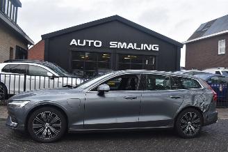 Schadeauto Volvo V-60 2.0 T6 Twin Engine AWD R-Design 253Pk *Navi/Clima/Camera/Leder/Stoelverwarming 2020/5