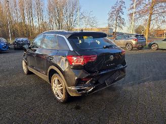 Volkswagen T-Roc 1.5-110kw / AUTOM / NAVI / CAMERA / STOELVERW picture 10