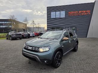 Schadeauto Dacia Duster EXTREME  ALL-RAD 110KW / 24 DKM 2024/3