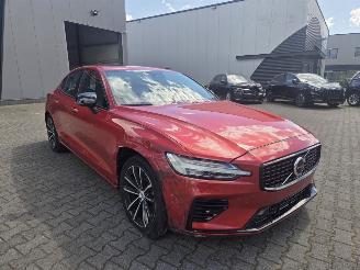 Volvo S-60 T8  AW-D 334KW. BENZ-HYBR -ULTIMATE DARK / PANO / HEAD UPP picture 16