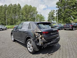 Audi Q3 1.5 P-HEV / S-LINE picture 4