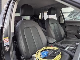 Audi Q3 1.5 P-HEV / S-LINE picture 21