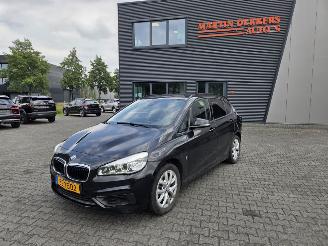 Damaged car BMW 2-serie 225e iPerformance xDrive / 64 dkm 2017/4
