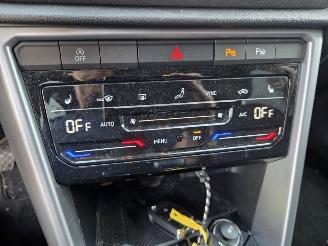 Volkswagen T-Roc DIG COCKPIT / STOELVERW / NAVI / CAMERA picture 20