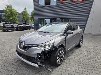 skadebil auto Renault Captur TECHNO 67KW / CAMERA / NAVI 2023/4