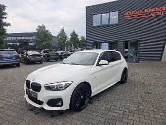damaged passenger cars BMW 1-serie 120i -135kw / M-SPORT / AUTOMAAT 2019/1