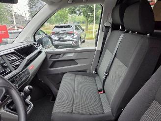 Volkswagen Transporter 2.0TDi. 150PK - L2 H1 /  27000 KM / ZILVER / CLIMA picture 21