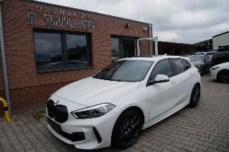 Ocazii autoturisme BMW 1-serie 120 D M-SPORT X-DRIVE ALCANTARA AUTOMAAT PANORAMADAK LED 2023/3