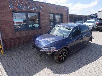 Damaged car Volkswagen Golf GTI PERFORMANCE LED DSG ALCANTARA 2018/6