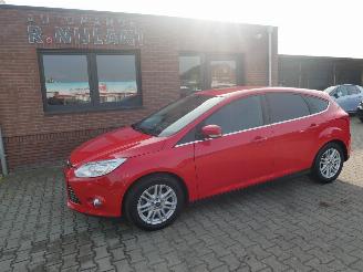 Unfallwagen Ford Focus TITANIUM X XENON 2013/1