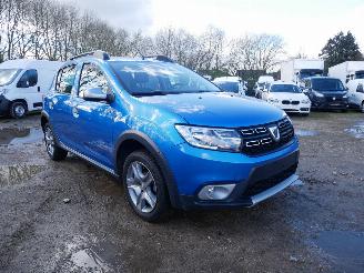 Damaged car Dacia Sandero STEPWAY PRESTIGE LEER 2017/4