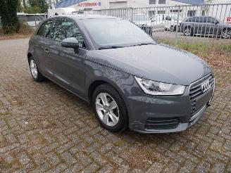 Audi A1 PANORAMADAK picture 3