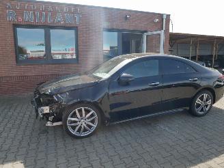 damaged passenger cars Mercedes Cla-klasse CLA 220 D AMG PANORAMADAK LED ALCANTARA 2022/1