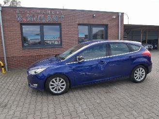 Auto incidentate Ford Focus TITANIUM BI-XENON 2016/12