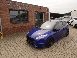 uszkodzony samochody osobowe Ford Fiesta ST 2015/3