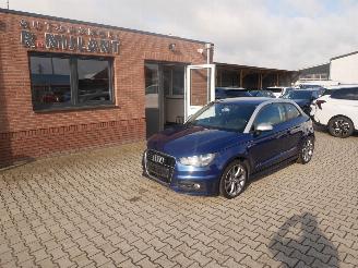 Schadeauto Audi A1 AMBITION 2012/3