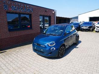 škoda osobní automobily Fiat 500E LA PRIMA BY BOCELLI JBL LEER LED CABRIO 2023/8
