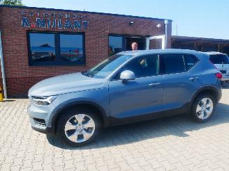 Schadeauto Volvo XC40 MOMENTUM LED ACC 2019/7