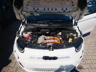 Fiat 500E LA PRIMA BY BOCELLI picture 8