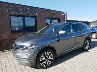 damaged passenger cars Renault Koleos INITIALE PARIS 4X4 BOSE PANORAMADAK LEER ACHTERAS DEFECT 2017/10