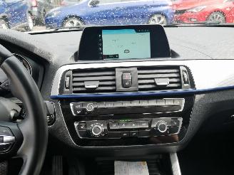 BMW 1-serie 118i EDITION M-SPORT SHADOW LEER LED picture 14