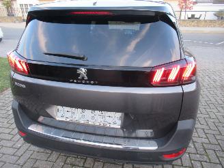 damaged passenger cars Peugeot 5008 Puretech 130 Allure 7-Zits Climatronic HalfLeer Navi Camera ..... 2023/4
