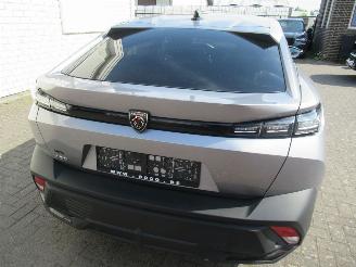 Vaurioauto  passenger cars Peugeot 408 PureTech 130 EAT8 Aut. Allure HalfLeer Navi Camera Stoel/Stuur-Verwarming..... 2024/4