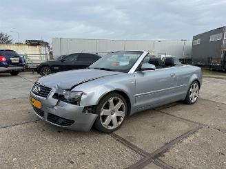 uszkodzony samochody osobowe Audi A4 3.0 v6 Cabriolet 2005/3
