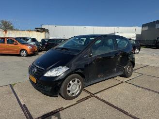 krockskadad bil auto Mercedes A-klasse 160 Blue Efficiency Classic 3 drs 2009/9
