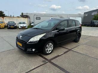 Coche accidentado Peugeot 5008 1.6 THP ST 7 pers. 2011/1