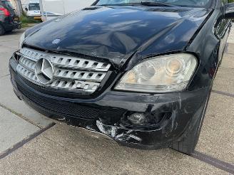 Mercedes Ml-klasse 320 CDI picture 17