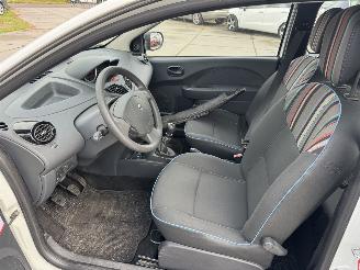 Renault Twingo 1.2 16v Authentique picture 4
