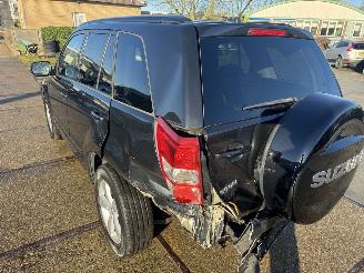 Suzuki Grand-vitara 2.4 Exclusive 4X4 picture 16