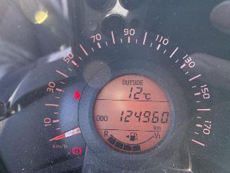 Peugeot 108 1.0 e-VTI ALLURE picture 8