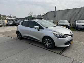 Renault Clio 1.5 DCI Eco Expression picture 2